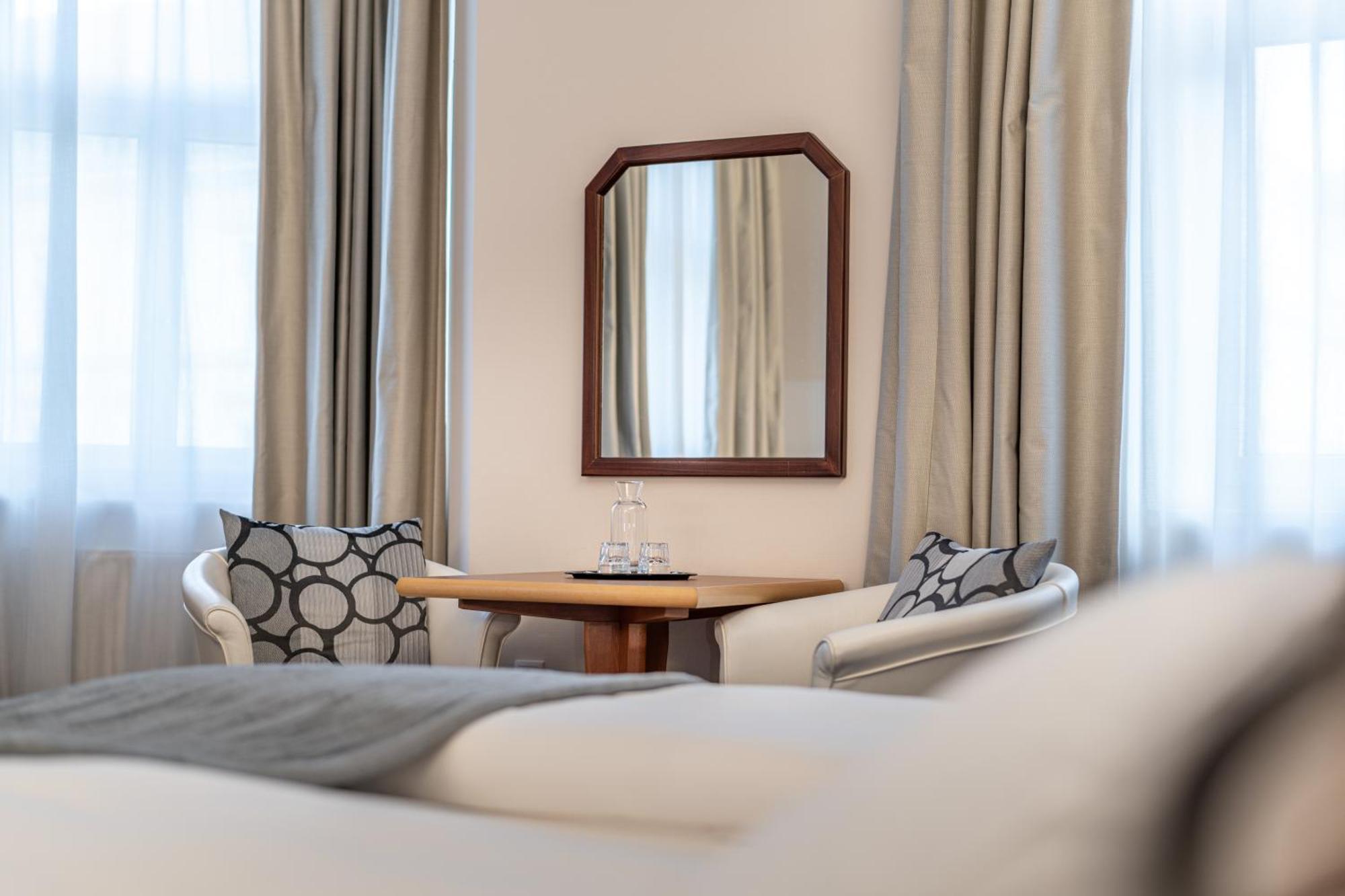 Hotel Neue Post I Self Check-In Innsbruck Esterno foto