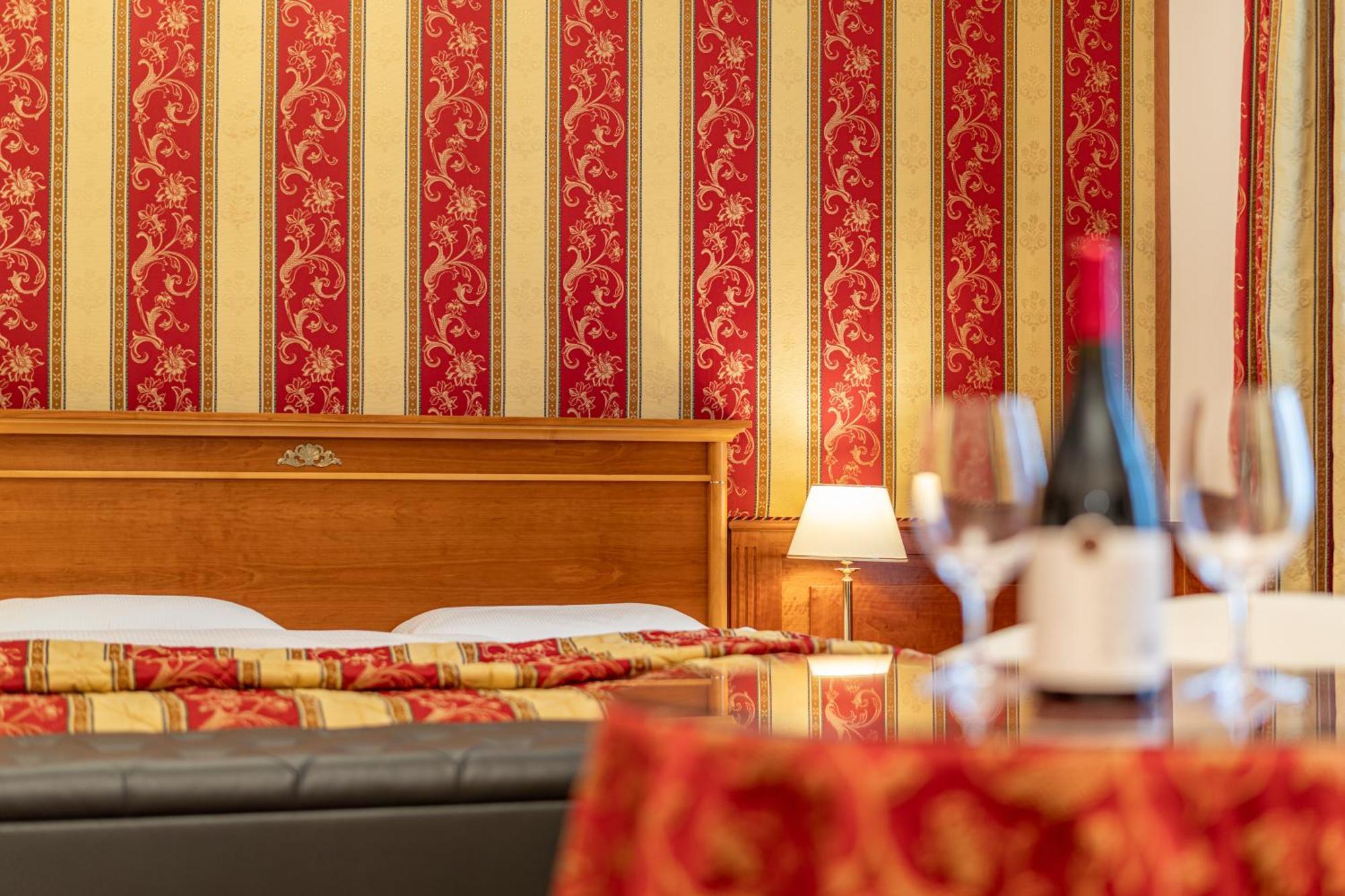 Hotel Neue Post I Self Check-In Innsbruck Esterno foto