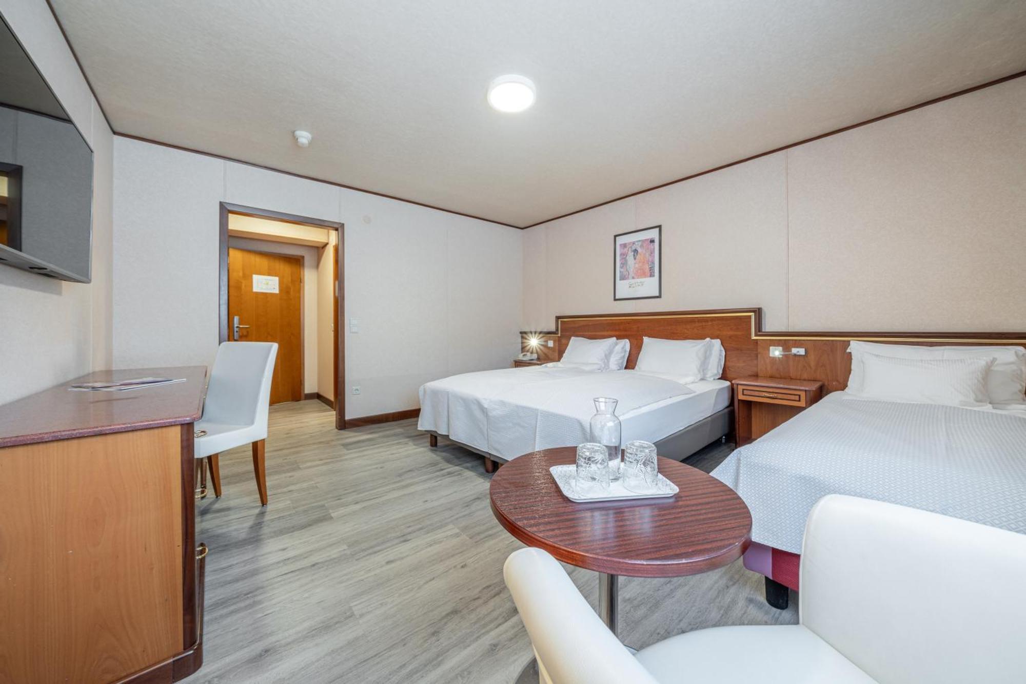 Hotel Neue Post I Self Check-In Innsbruck Esterno foto