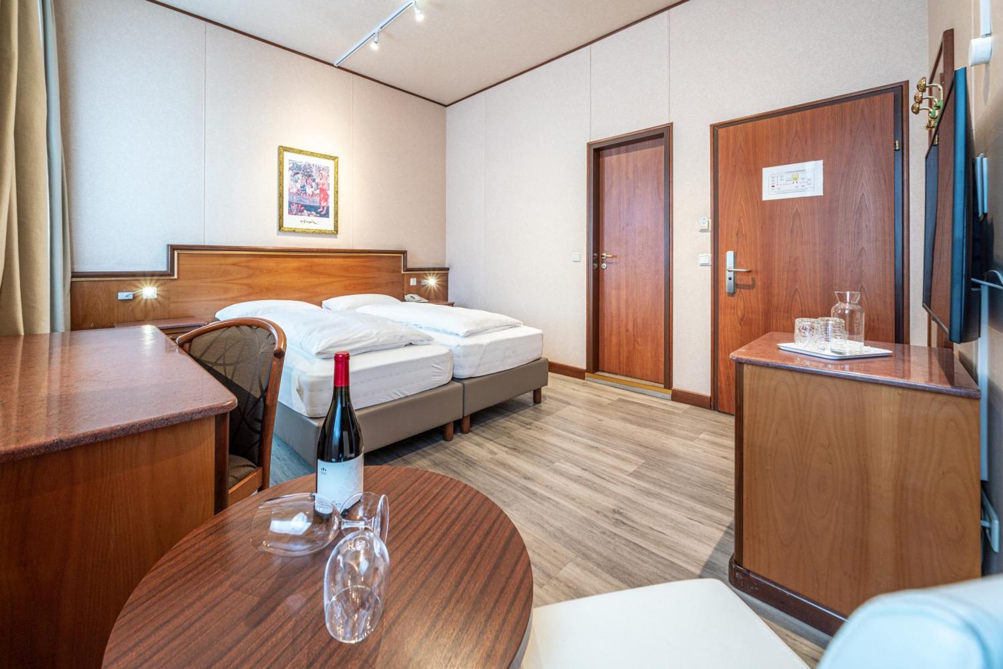 Hotel Neue Post I Self Check-In Innsbruck Esterno foto