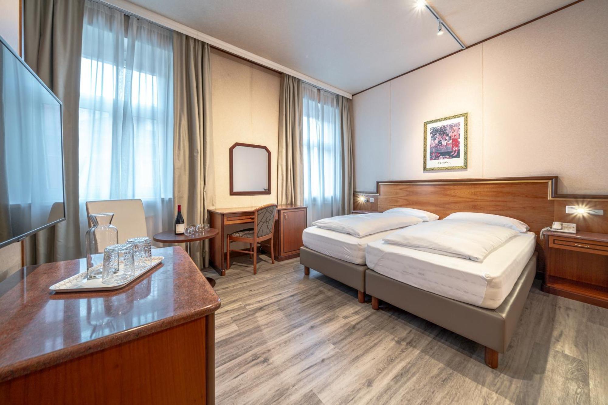 Hotel Neue Post I Self Check-In Innsbruck Esterno foto